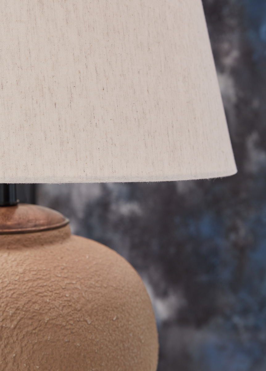 Scantor - Metal Table Lamp - Rust - Image 2