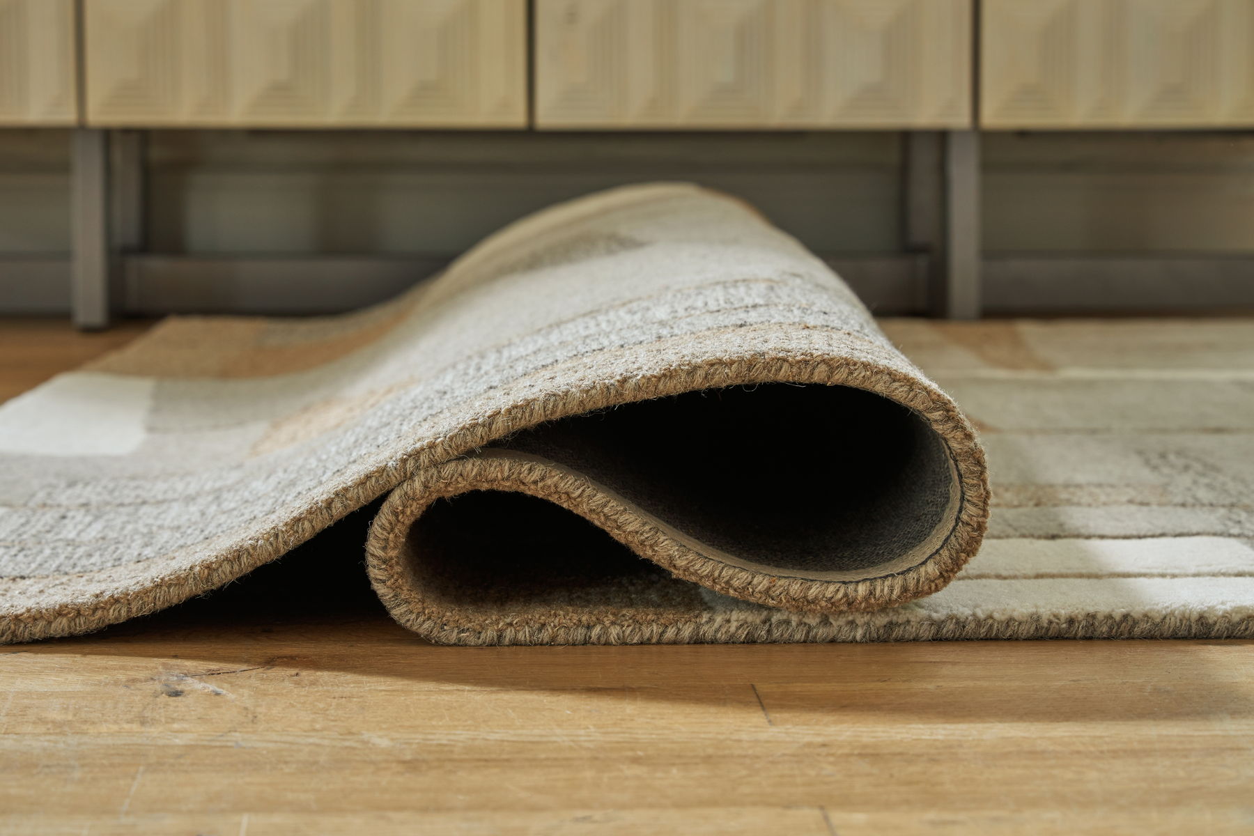 Abbotton - Rug - Image 4