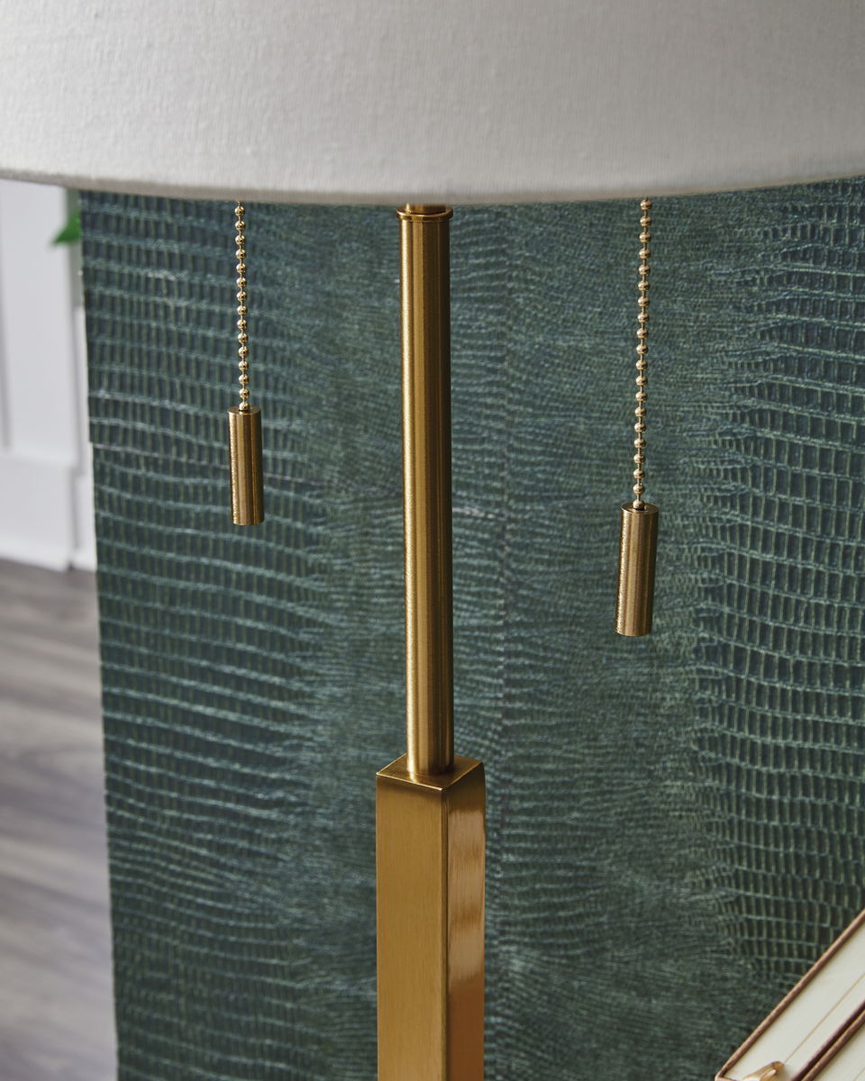 Haigwood - Metal Lamp - Image 7