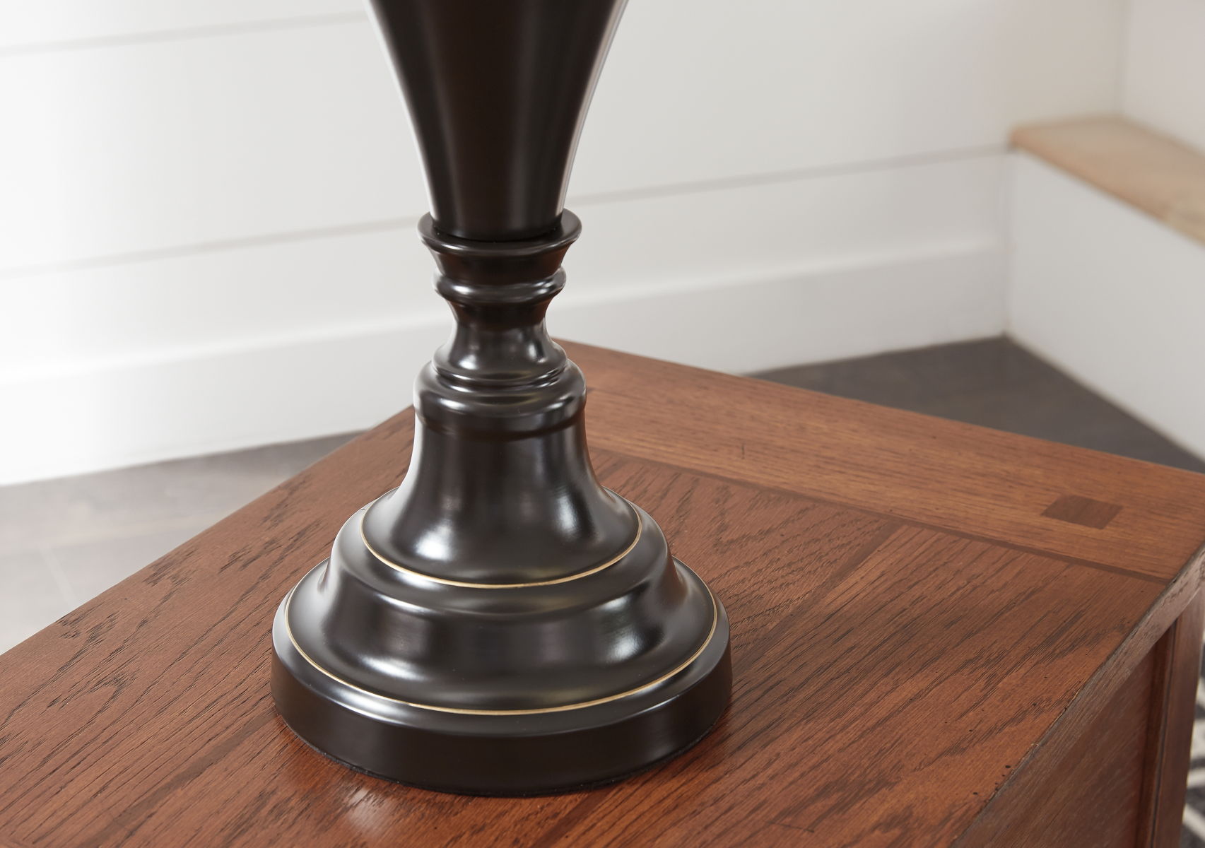 Darlita - Metal Table Lamp (Set of 2) - Bronze Finish - Image 2