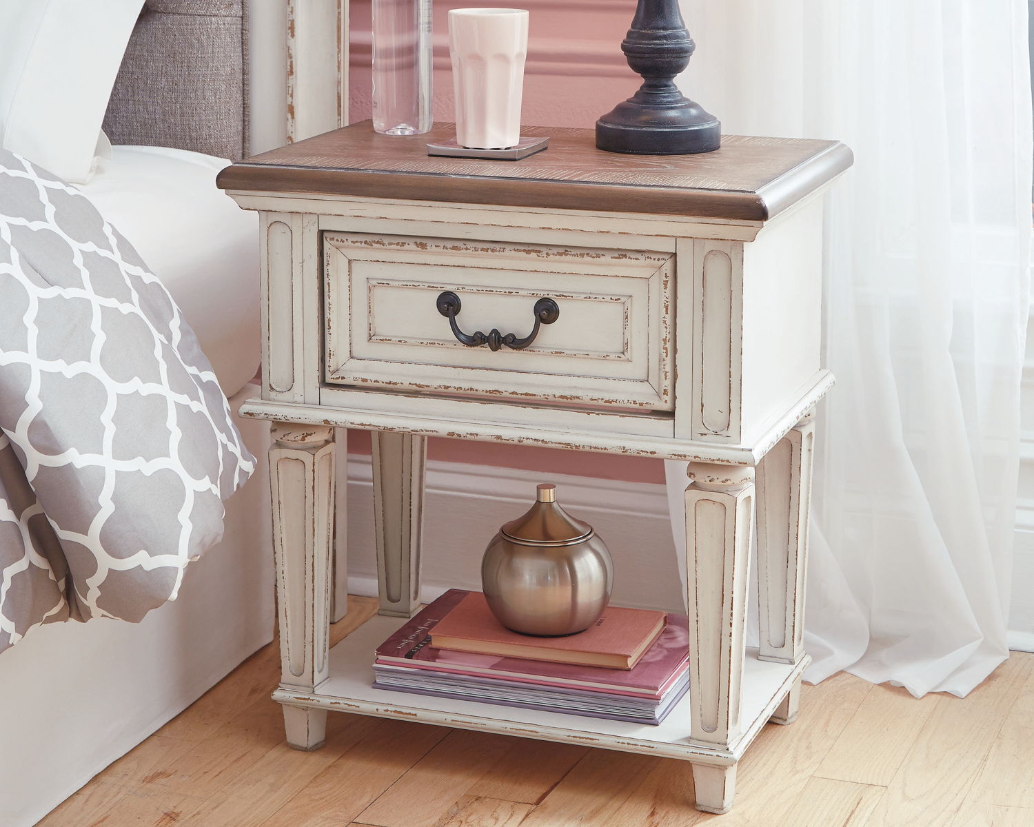 Realyn - One Drawer Night Stand - Chipped White - Image 3