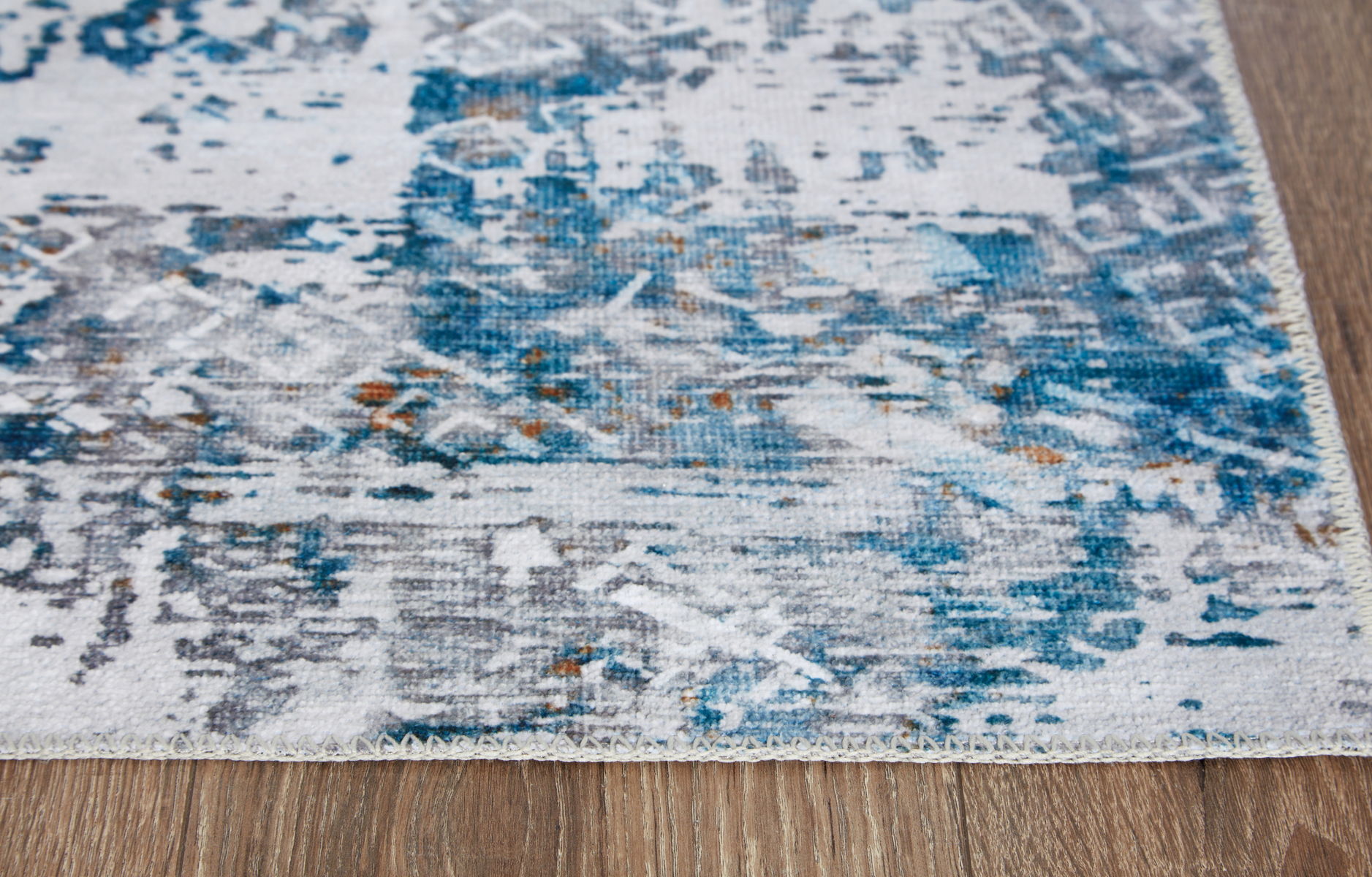 Garyard - 5' x 7' Rug - Blue Multi - Image 3