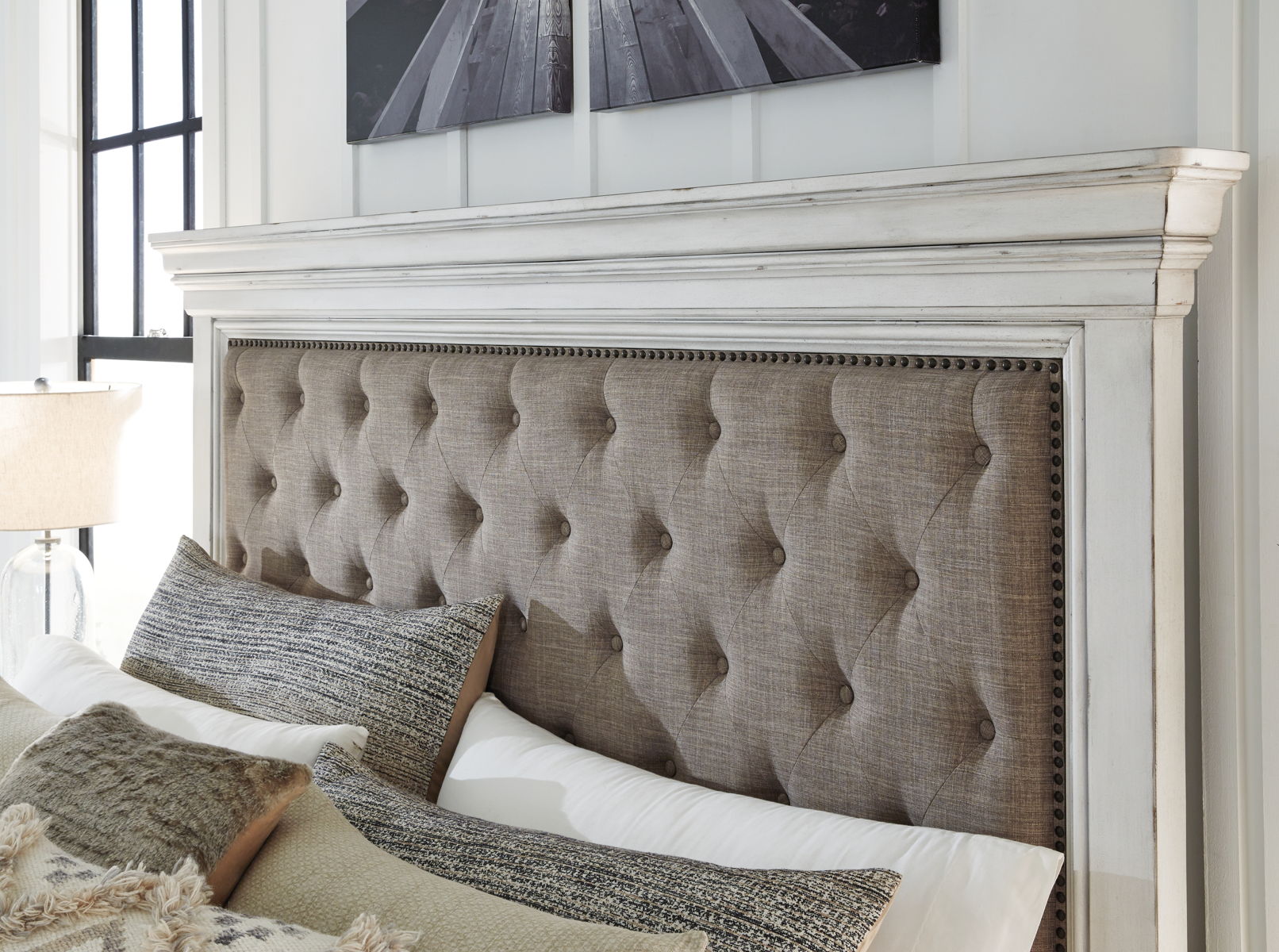 Kanwyn - Upholstered Panel Bed - Image 2
