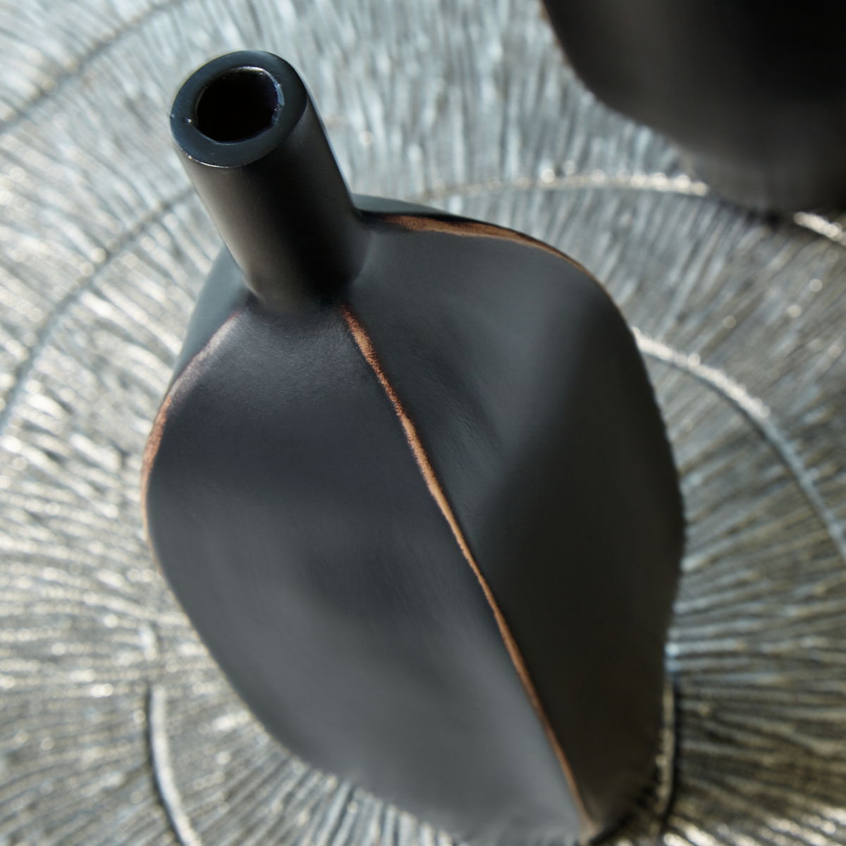 Rhaveney - Vase (Set of 3) - Small - Black - Image 2