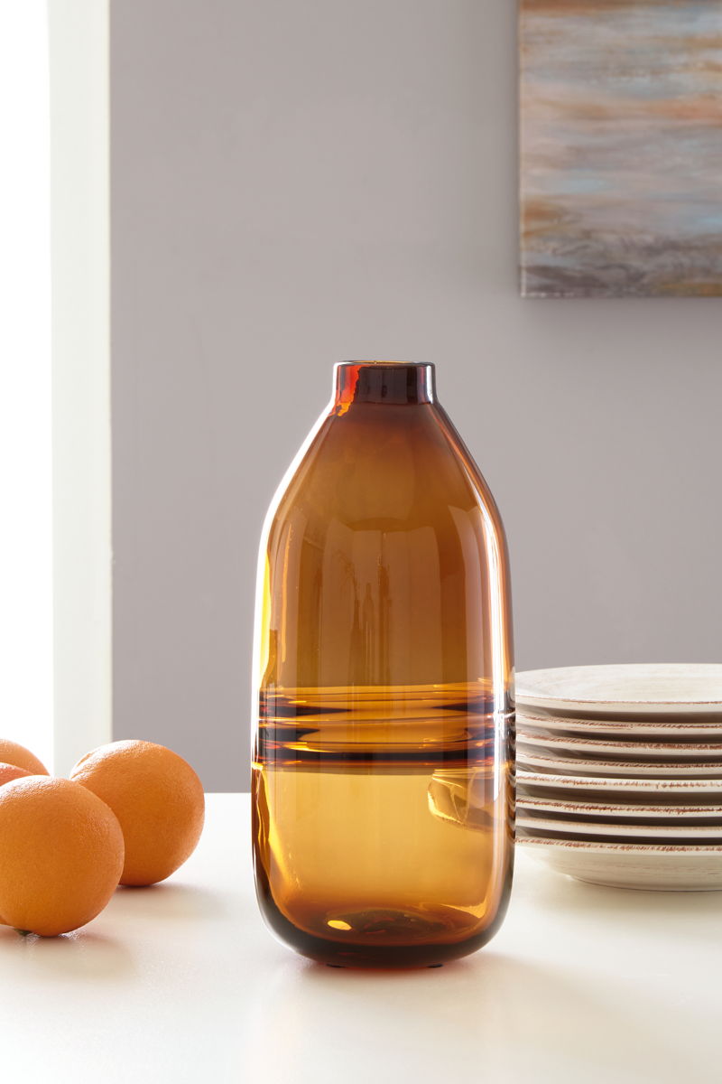 Lemmitt - Vase - Amber - Image 4