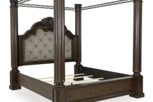 Maylee - Canopy Bed
