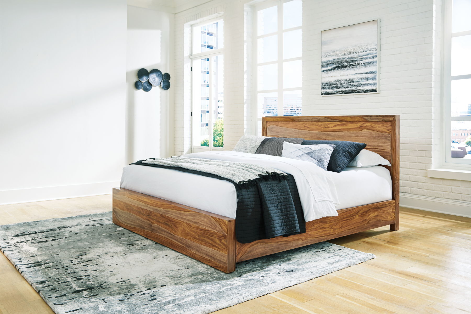 Dressonni - Queen Panel Bed - Brown - Image 4