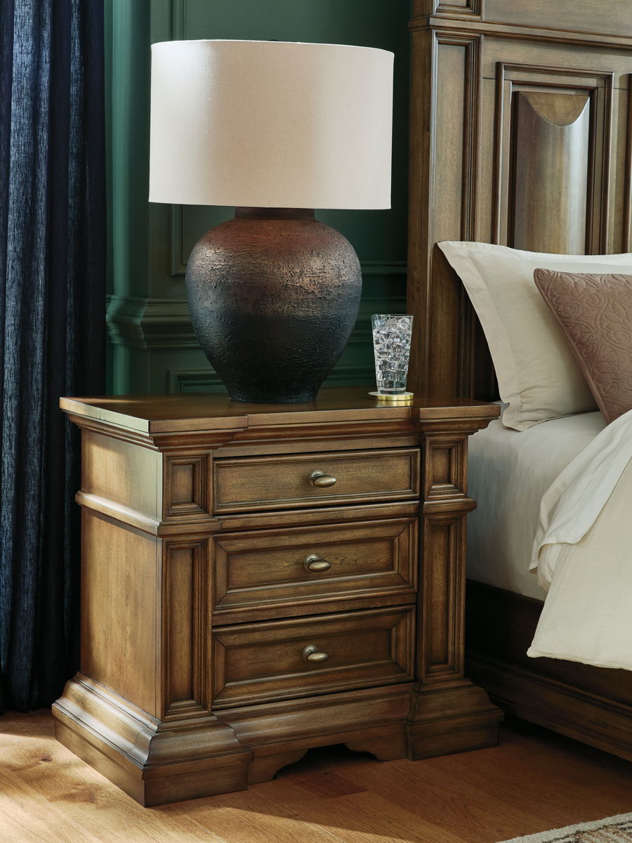 Frantanna - Three Drawer Night Stand - Brown - Image 4