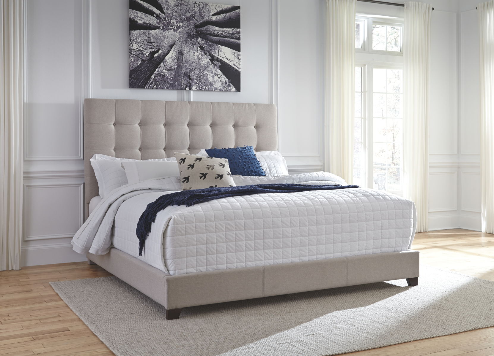 Dolante - Upholstered Bed - Image 5